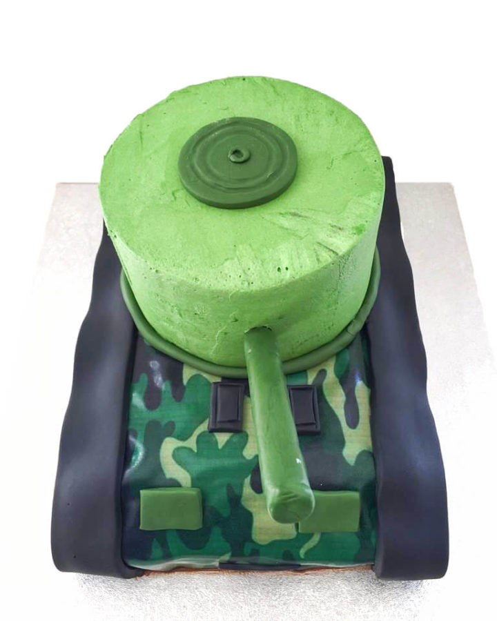 army tank birthday cake 3