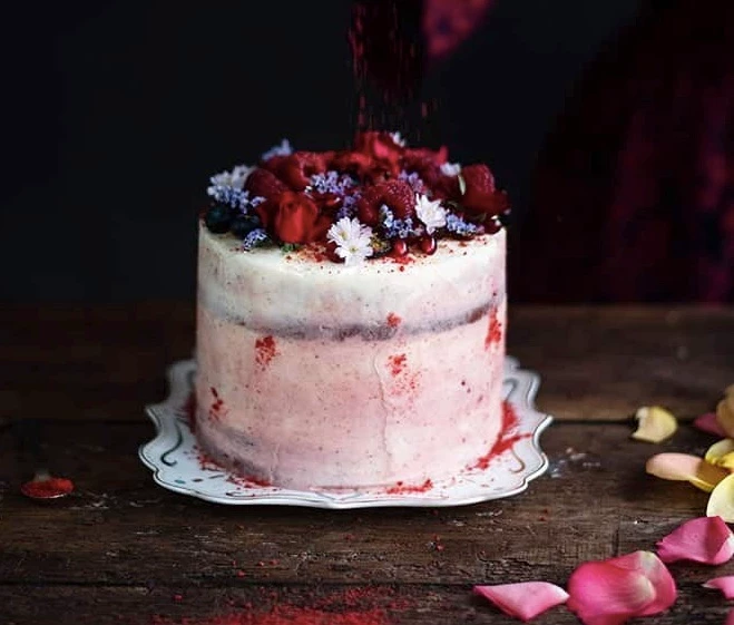 red velvet wedding cake