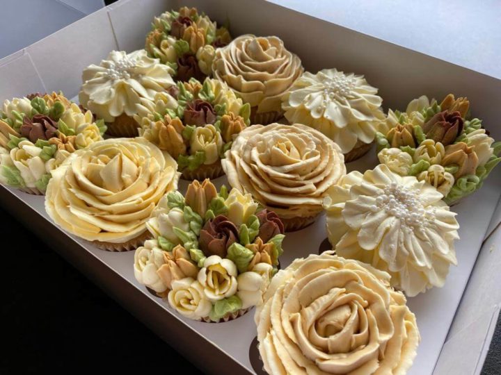 Luxury Flower Cupcakes