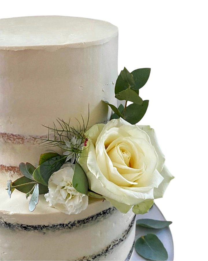 White Rose on Wedding Cakes